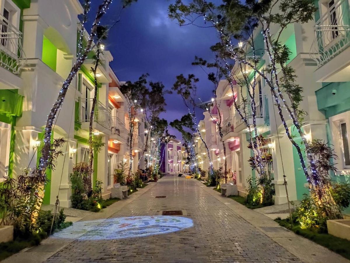 Burano Yellow Villa Hengchun Exterior photo